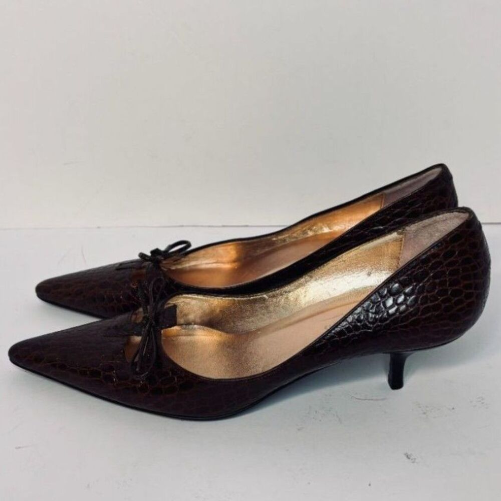 Max de Carlo Dark Brown Crocodile Embossed Kitten Heel Pumps Size 7
